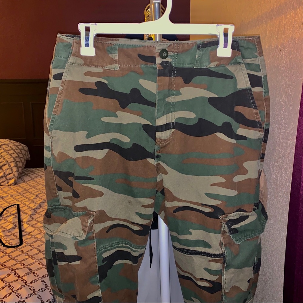 Army print pants